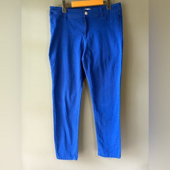 Calvin Klein, size 10, royal blue jeans. Slim straight leg - Picture 2 of 10